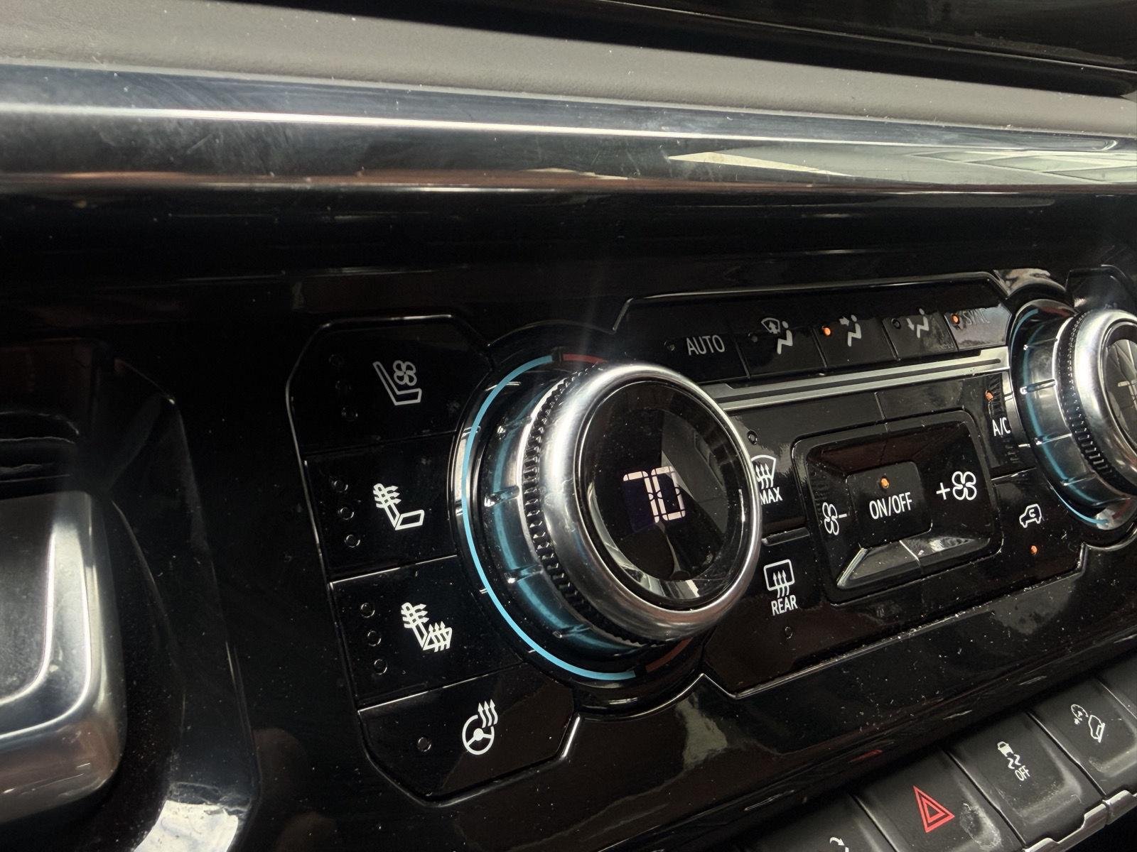 Used 2023 Onyx Black GMC Denali Ultimate image 4