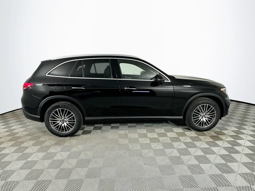 New 2026 Black Mercedes-Benz GLC 300 image 42