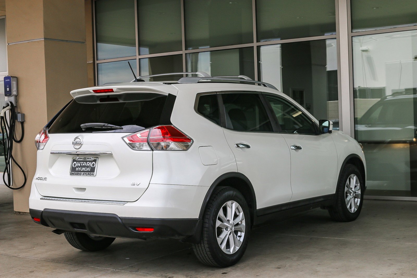 2016 Nissan Rogue SV - Photo 8