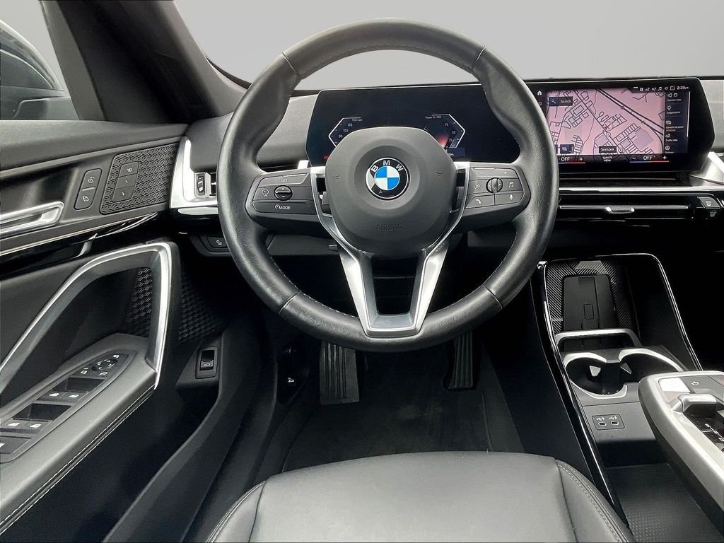 Used 2023 Black BMW xDrive28i image 10