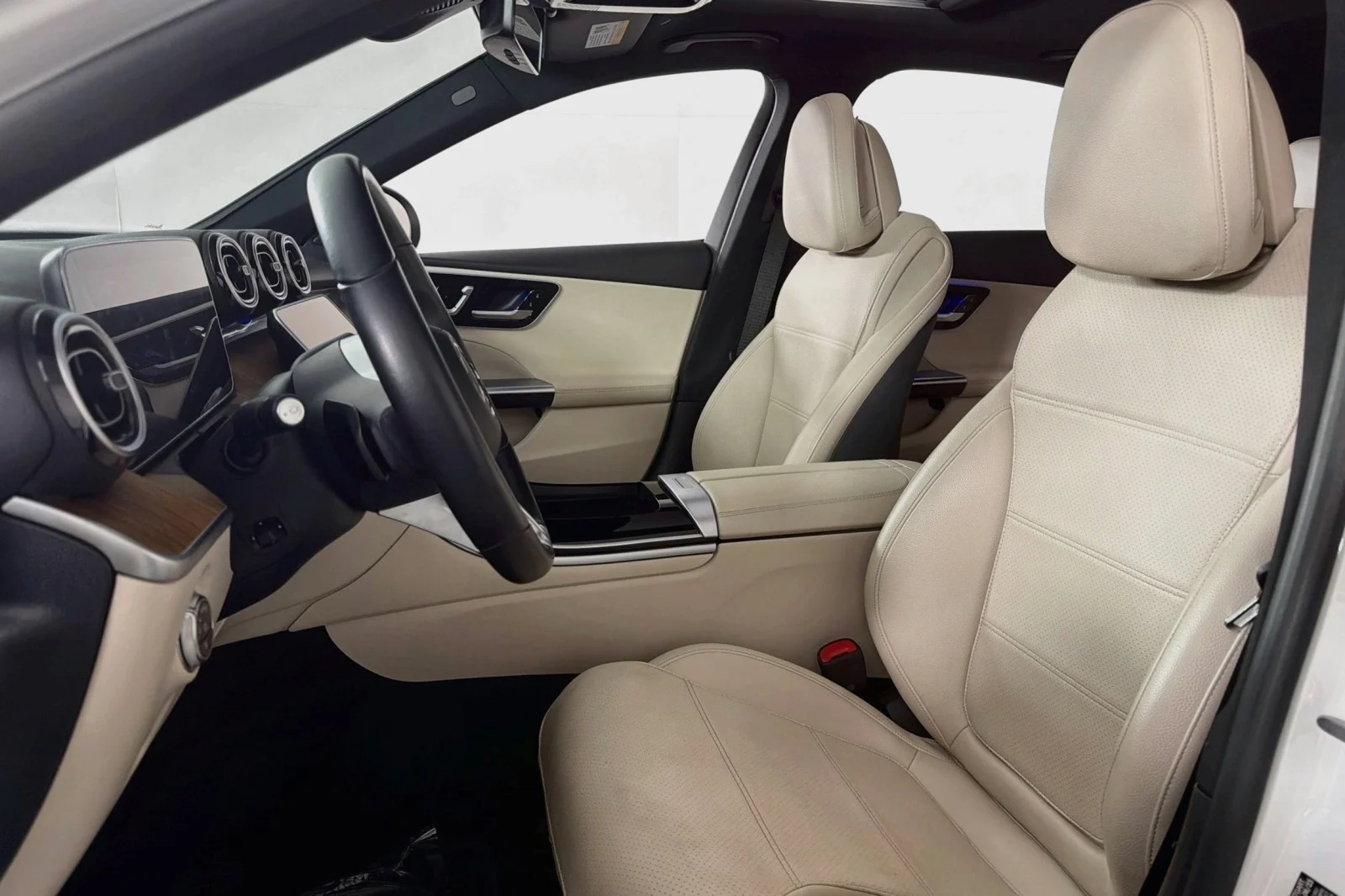 Certified Used 2024 Polar White Mercedes-Benz C 300 image 19