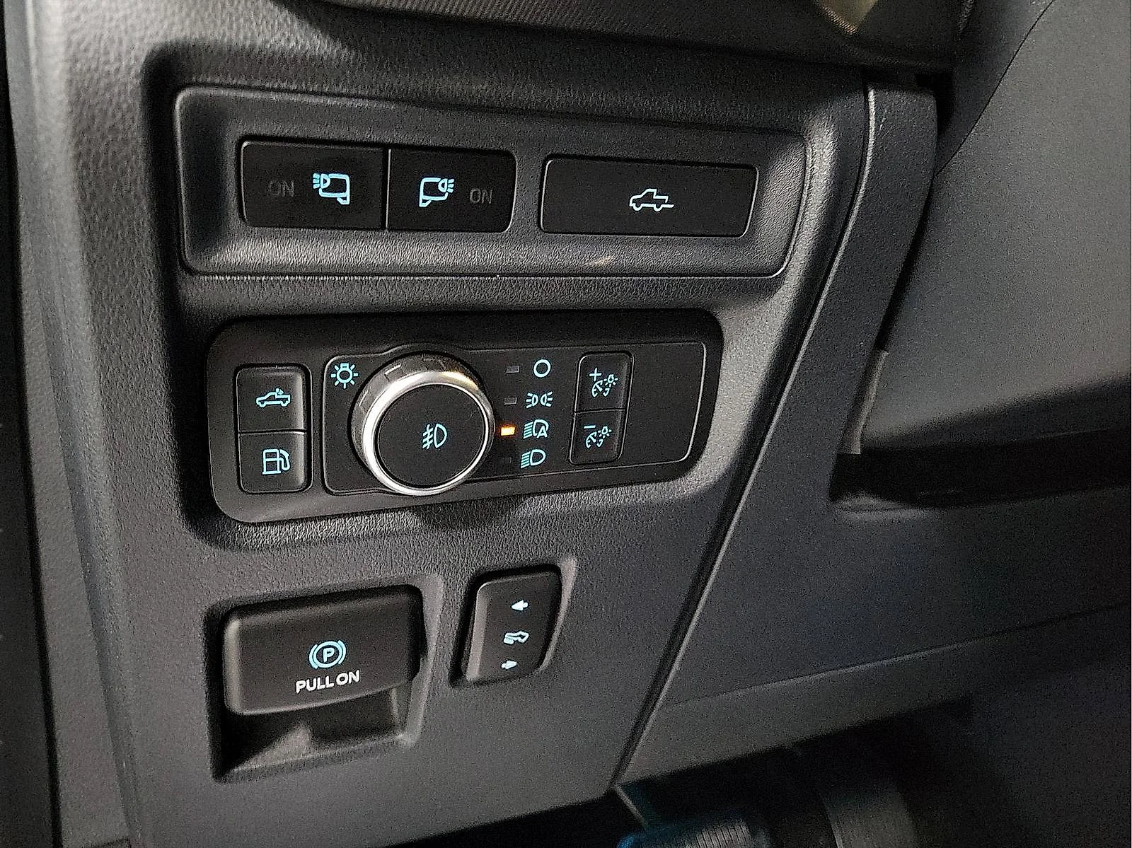 Used 2023 Gray Ford  image 13