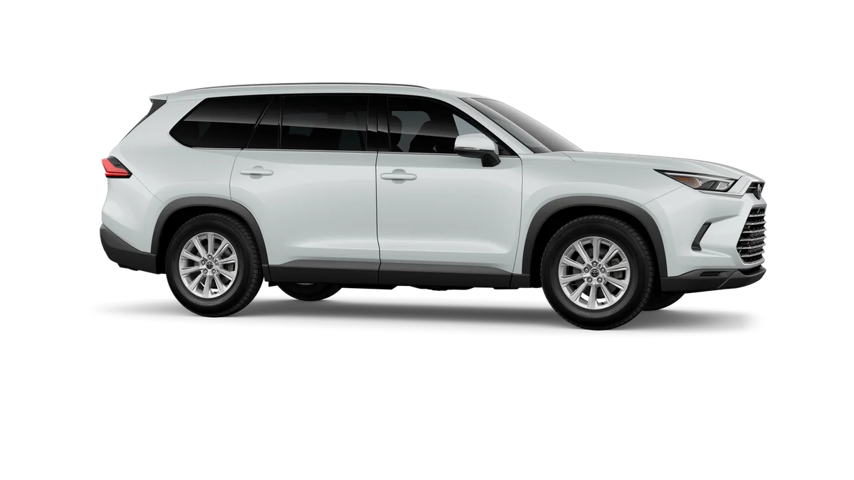 New 2026 Wind Chill Pearl Toyota XLE image 13