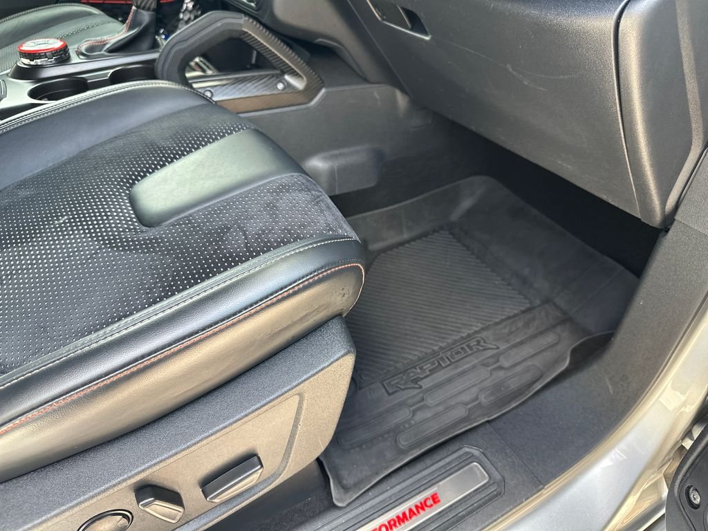 Used 2023 Silver Ford Raptor image 40