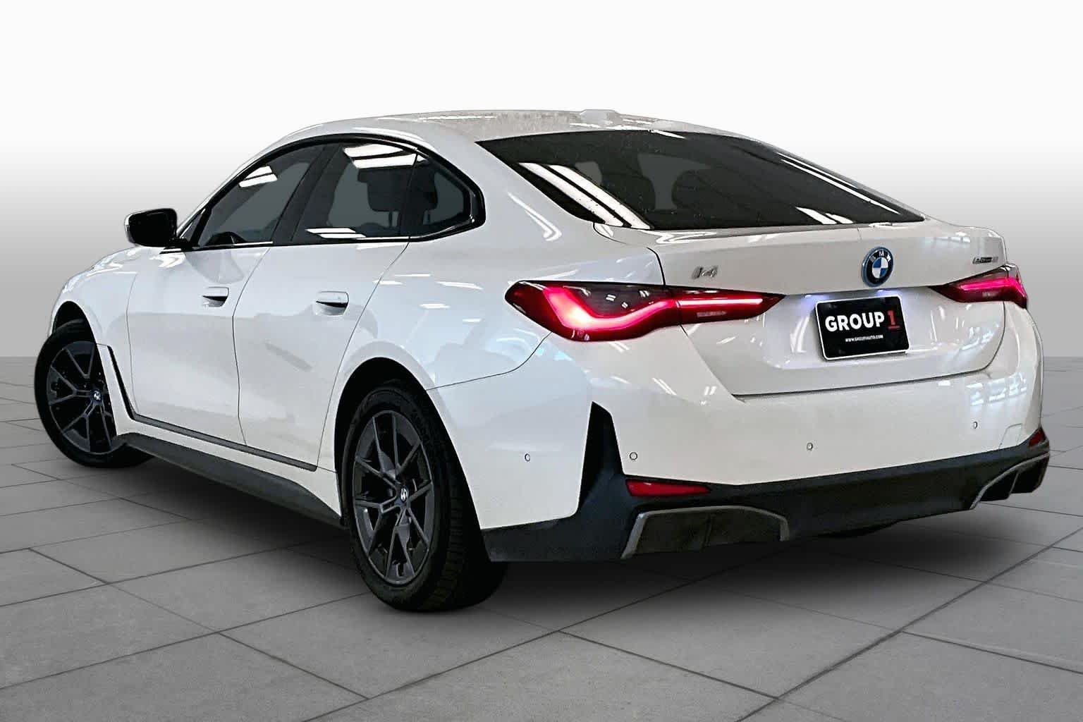 Used 2023 Mineral White Metallic BMW eDrive40 image 11