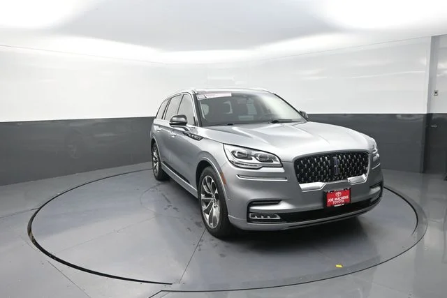 Used 2022 Silver Lincoln Grand Touring image 13