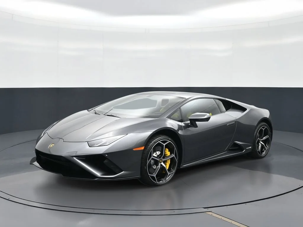 Used 2022  Lamborghini Base image 1