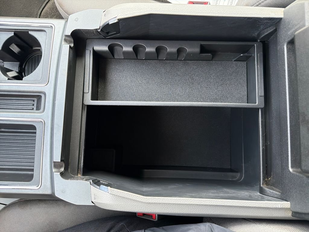 Used 2020 Stone Gray Metallic Ford XLT image 30