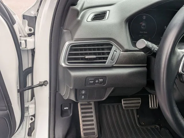 Used 2022  Honda Sport image 15