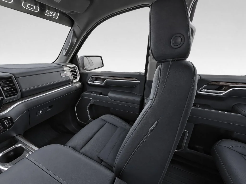New 2026 Silver GMC Elevation image 25