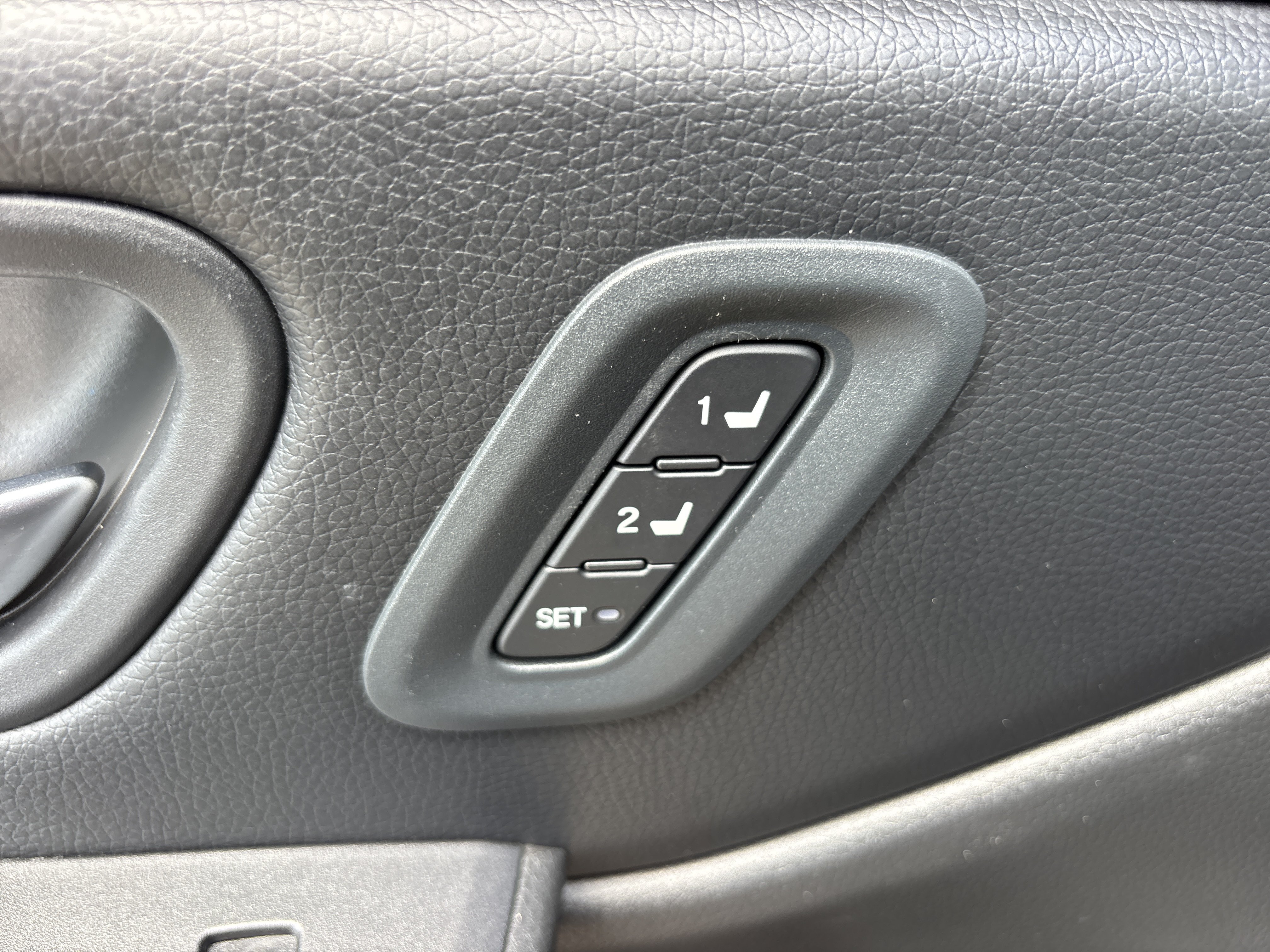 Used 2024 Crystal Black Pearl Honda Touring image 23