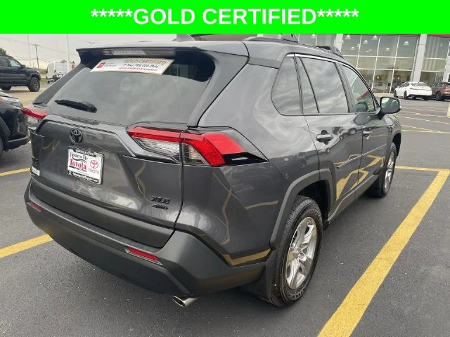 2025 Toyota RAV4 XLE - Photo 35