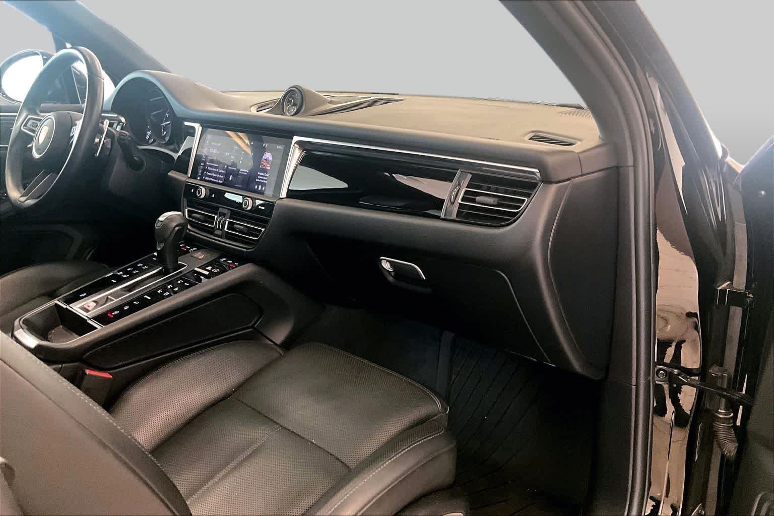 Used 2022 Black Porsche  image 16