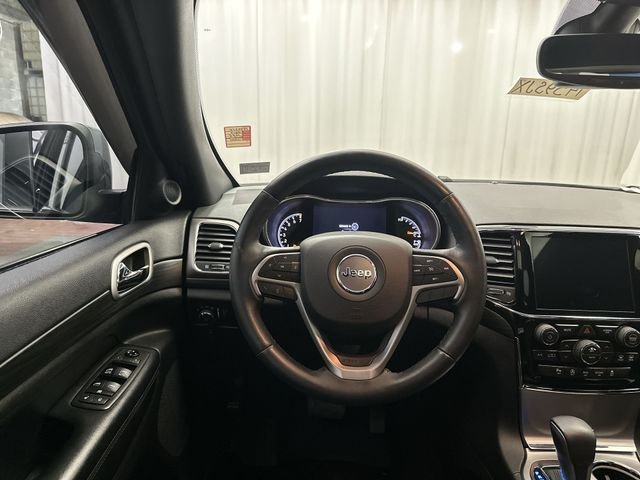 Used 2019 Gray Jeep Altitude image 14