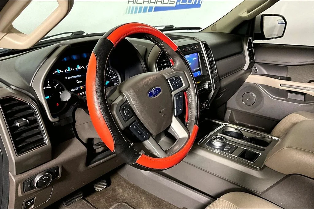 Certified Used 2021 Oxford White Ford XLT image 10