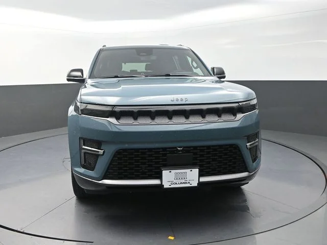 New 2026 Steel Blue Exterior Paint Jeep Limited Reserve image 4