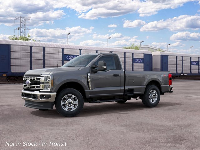 2027 Ford Super Duty F-350® XLT