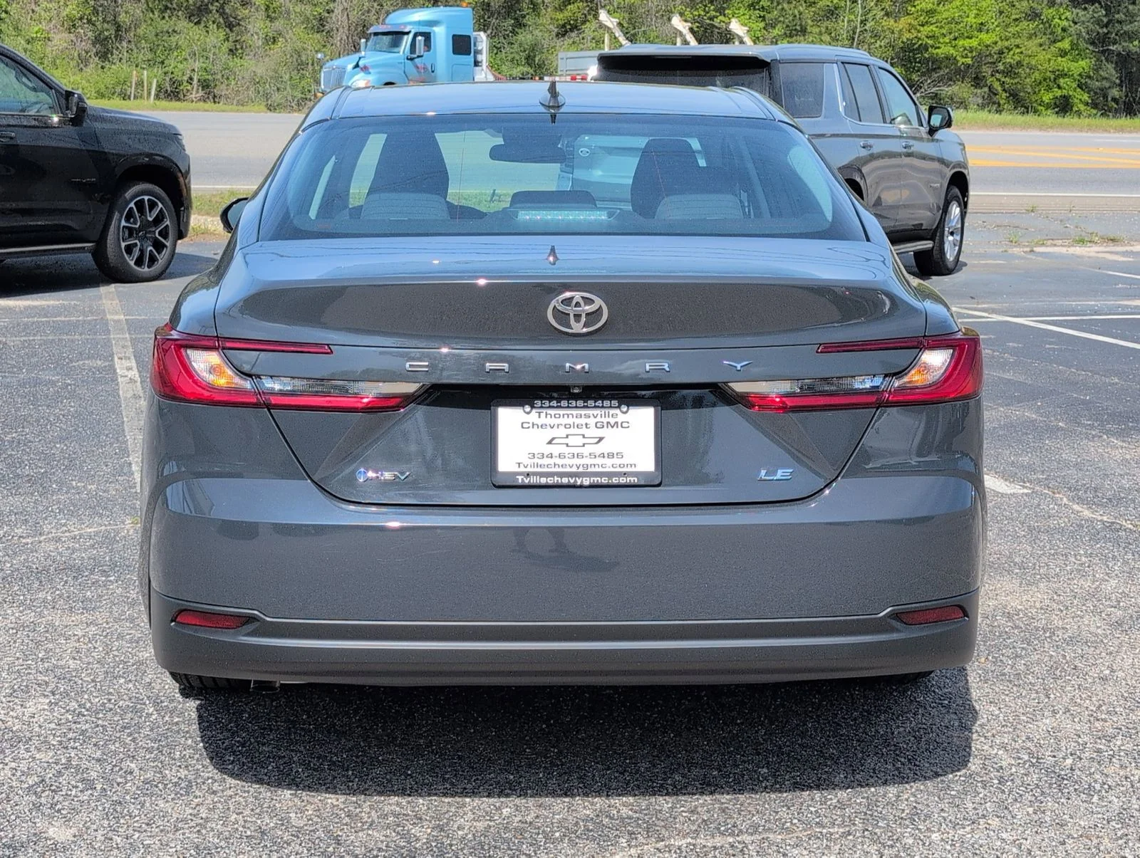 Used 2025  Toyota LE image 4