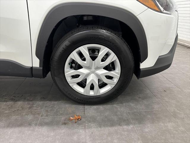 Certified Used 2022 Wind Chill Pearl Toyota L image 14