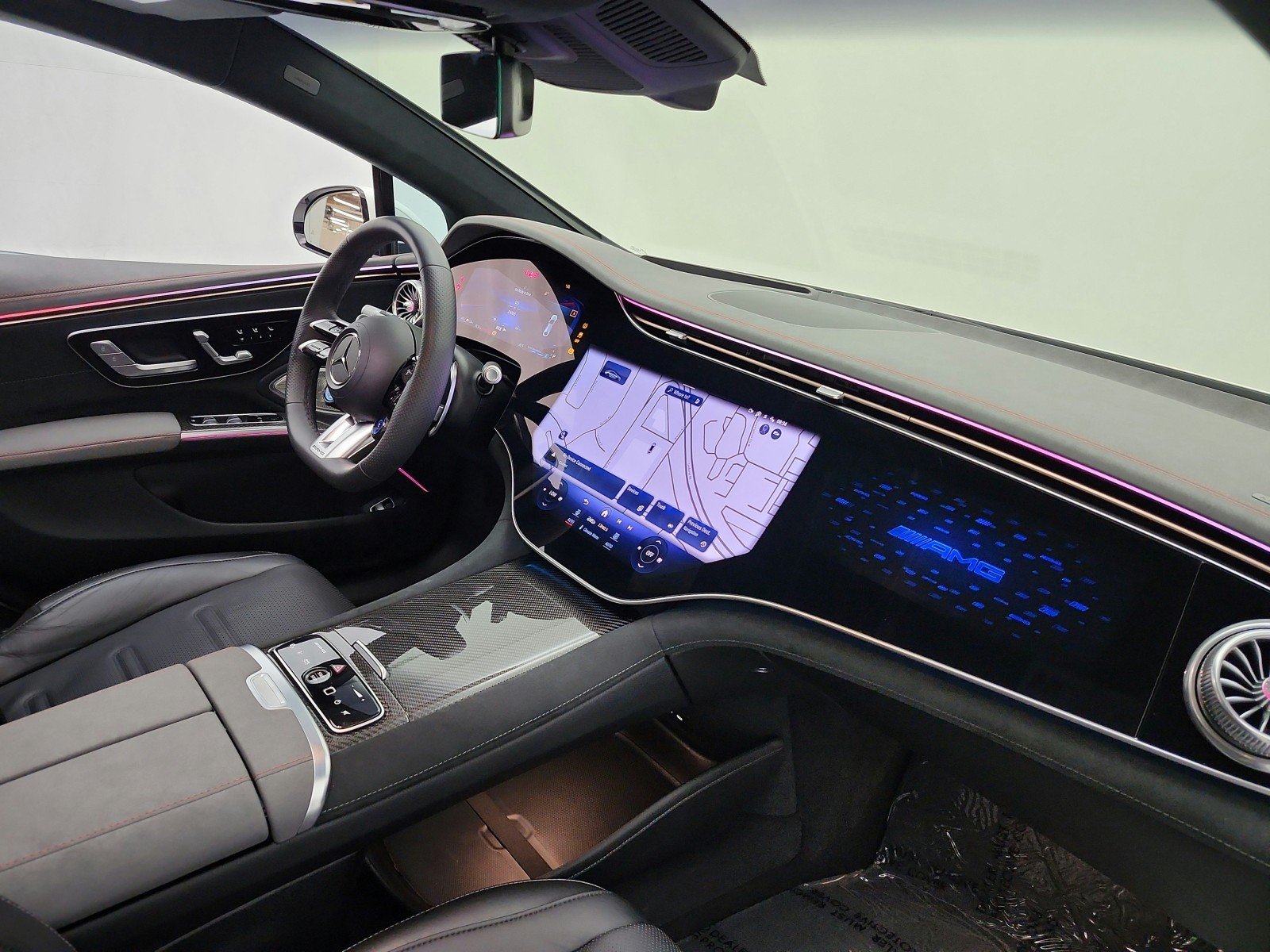 Certified Used 2023 MANUFAKTUR Diamond White Mercedes-Benz AMG® EQS 4MATIC+ Sedan image 18