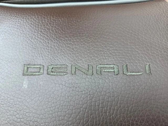 Used 2024 White GMC Denali image 19