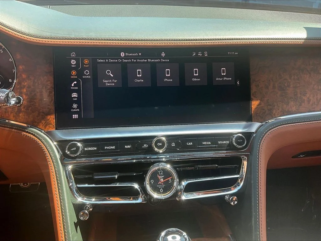 Used 2022 Viridian by Mulliner Bentley V8 image 9