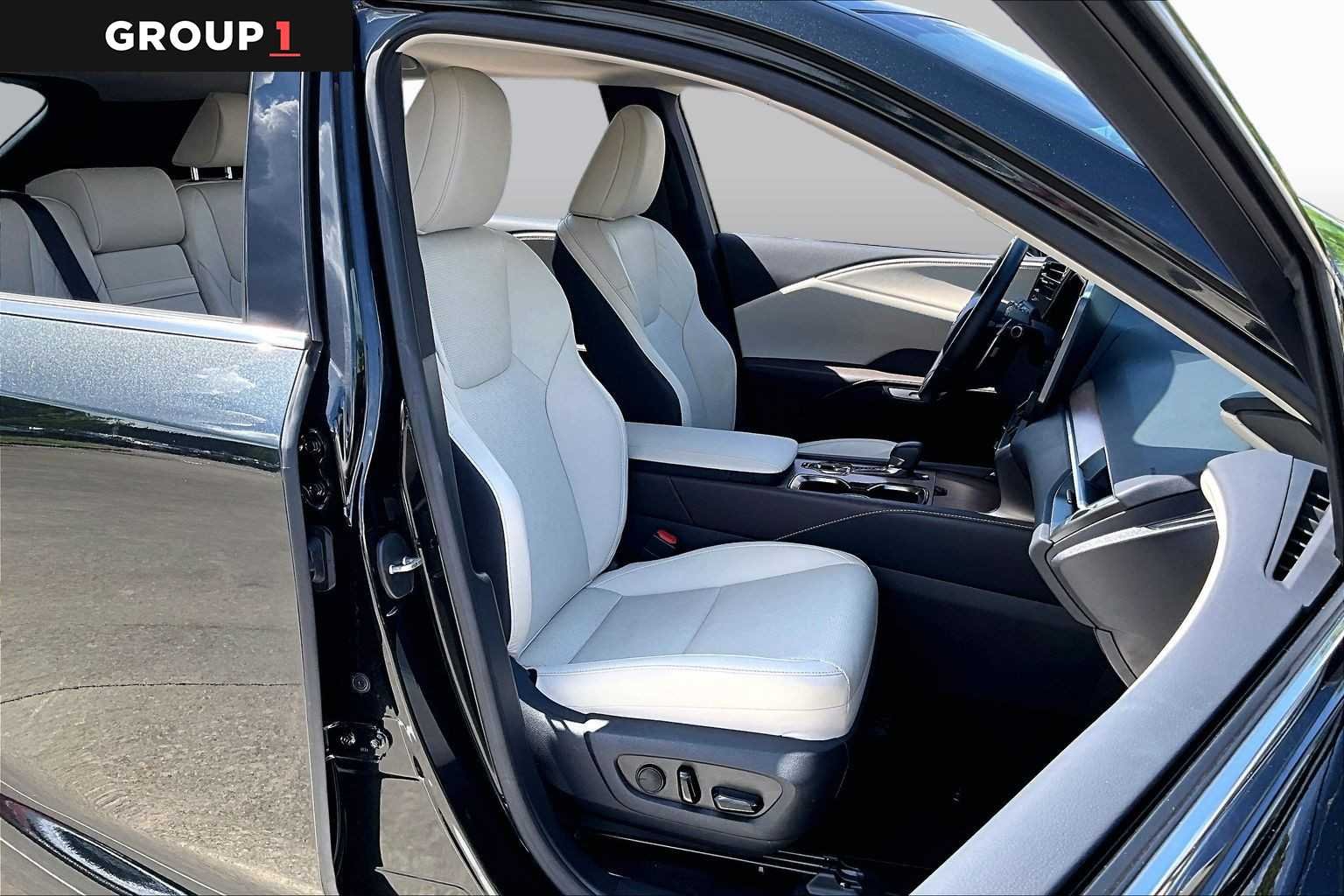 Used 2026 Caviar Lexus Premium+ image 8