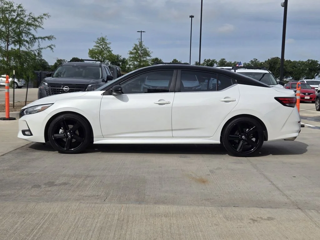Certified Used 2023 White Nissan SR image 3