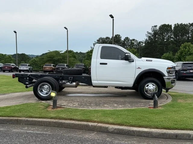 2026 RAM 3500 Chassis Tradesman - Photo 8