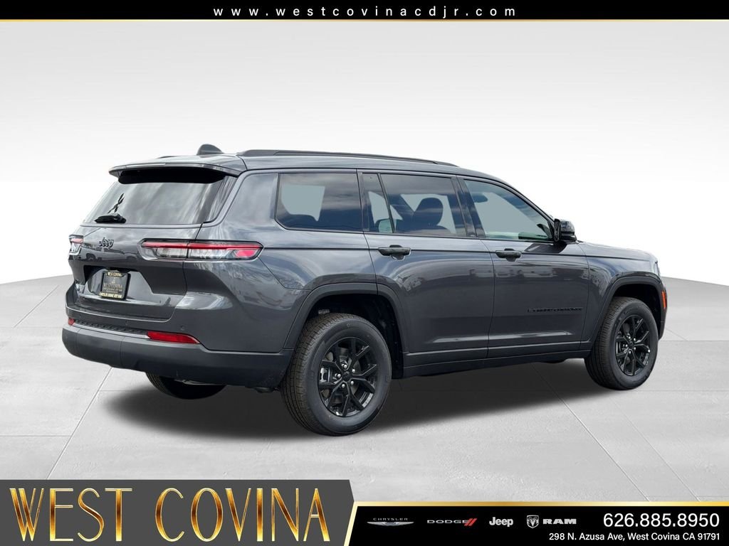 New 2026 Baltic Gray Metallic Clear-Coat Exterior Paint Jeep Altitude image 5