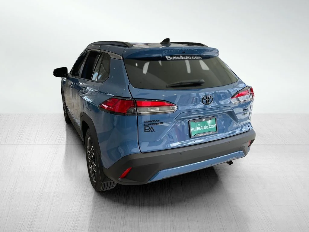 New 2026 Cavalry Blue Toyota XLE image 5