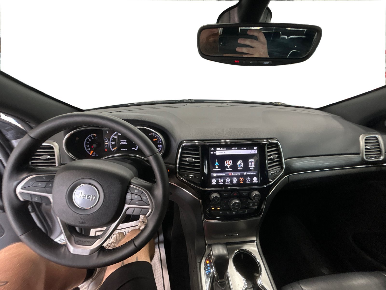 Used 2020 Silver Jeep Limited image 21