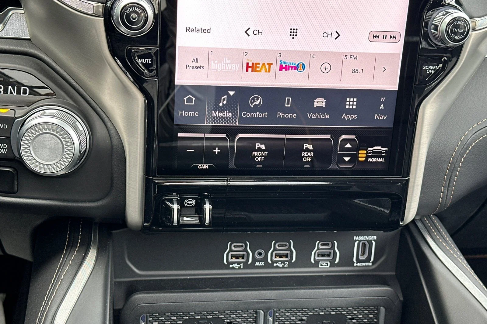 2026 RAM 1500 Tungsten - Photo 16