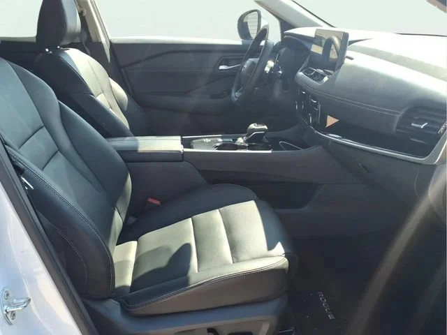 Used 2026  Nissan SL image 21