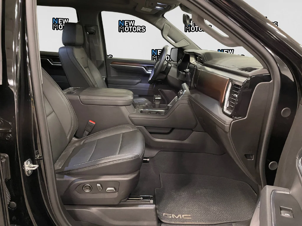 Used 2026 Onyx Black GMC Denali image 15