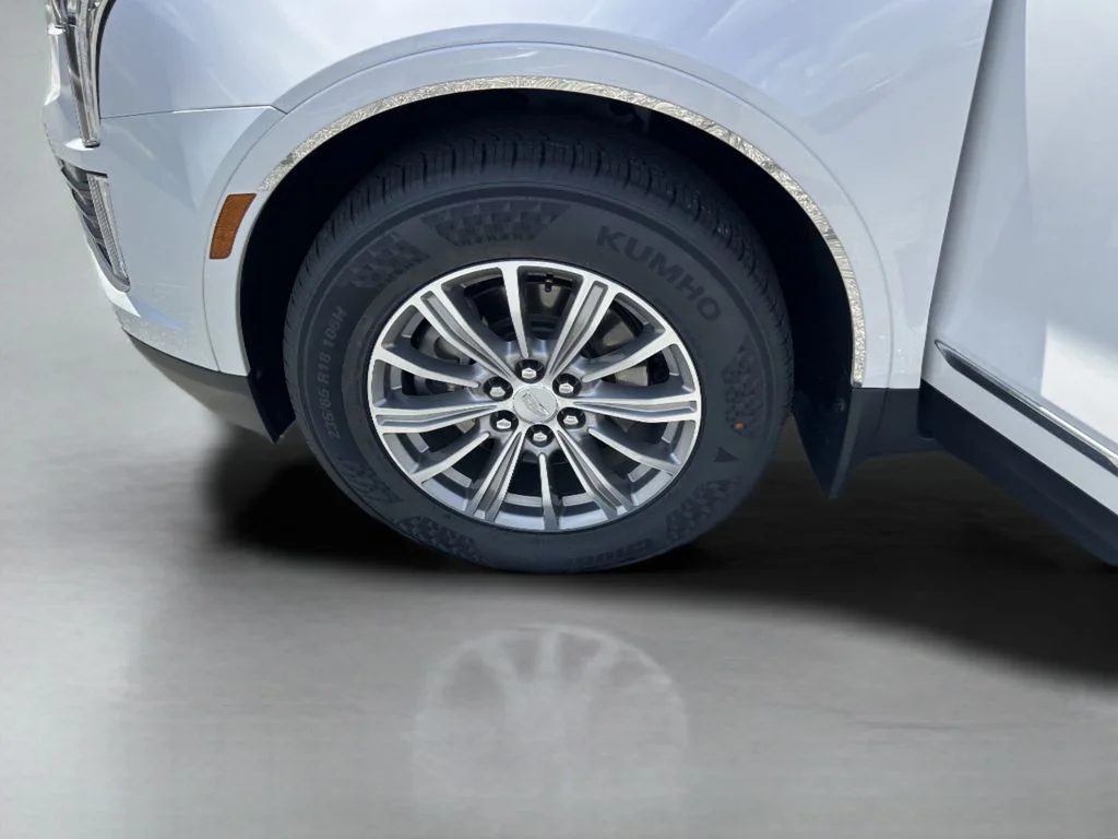 Used 2019 White Cadillac Luxury image 38