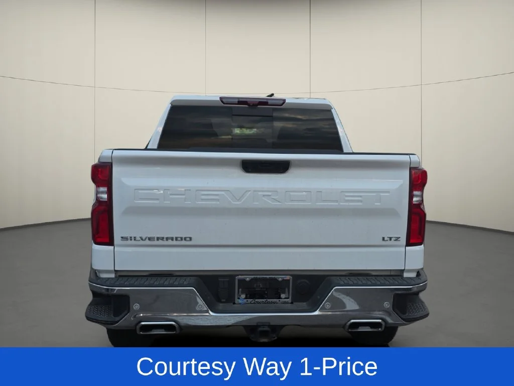 Used 2025 White Chevrolet LTZ image 8