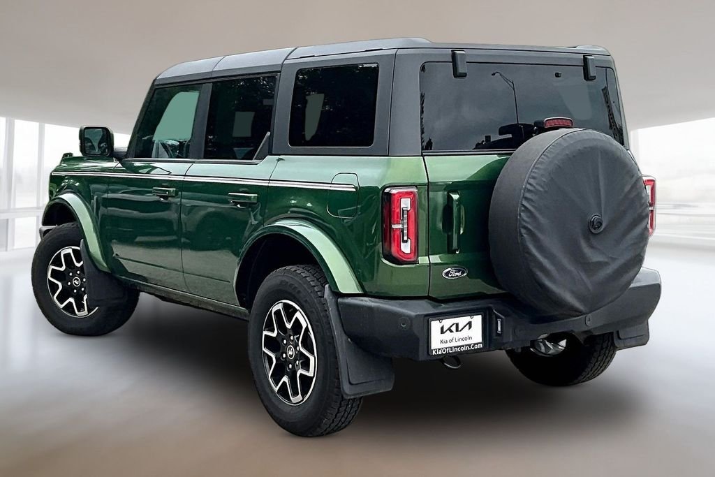 Used 2025 Green Metallic Ford Outer Banks image 4
