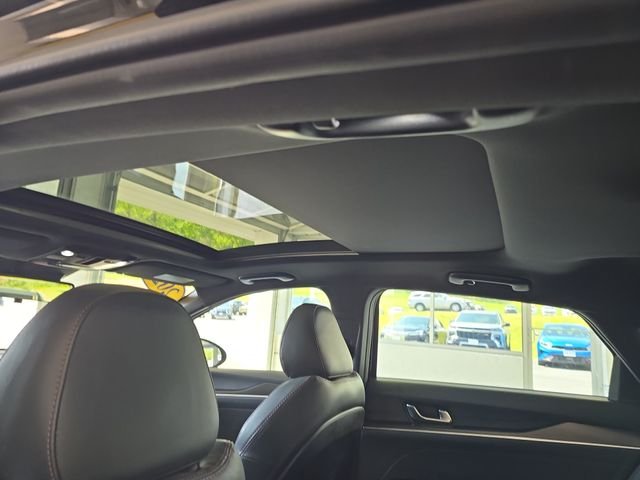 Used 2023 Black Kia GT image 13