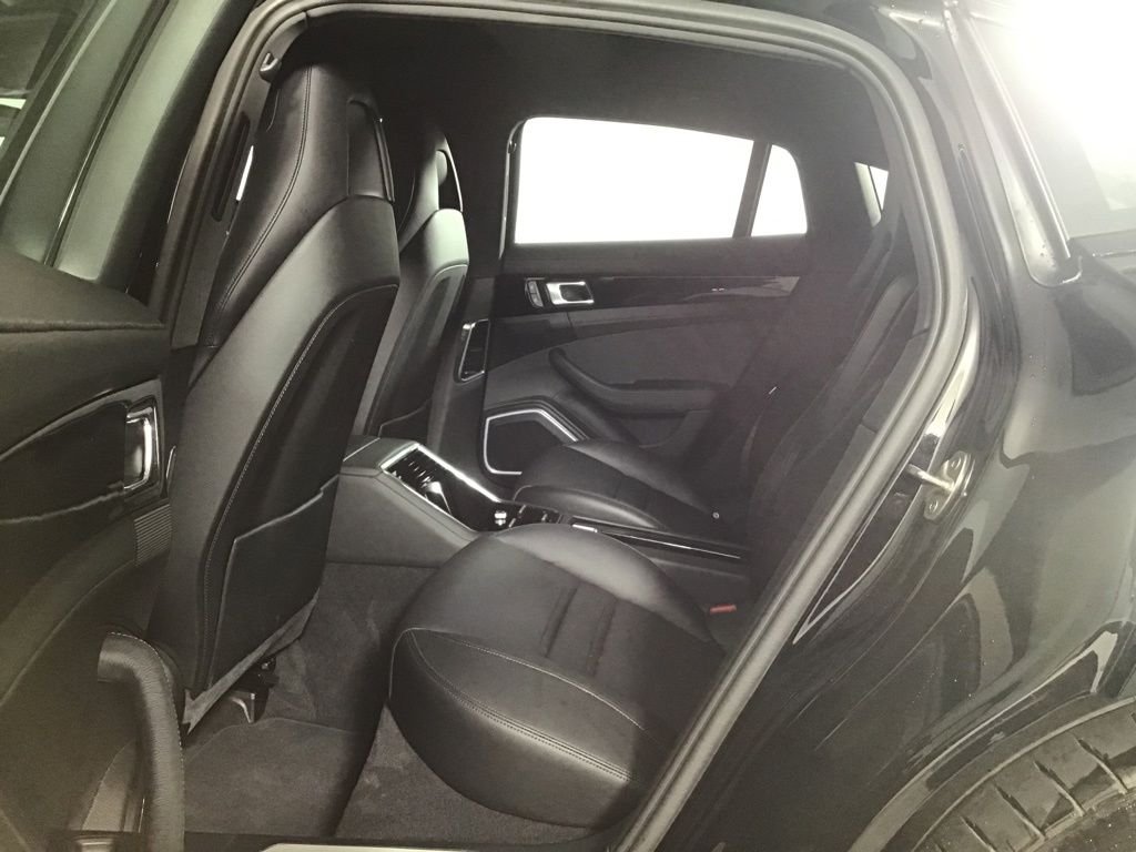 Certified Used 2023  Porsche 4 image 27