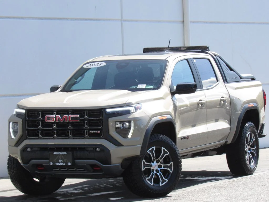 2023 GMC Canyon 4WD AT4 Crew Cab Short Box's photo