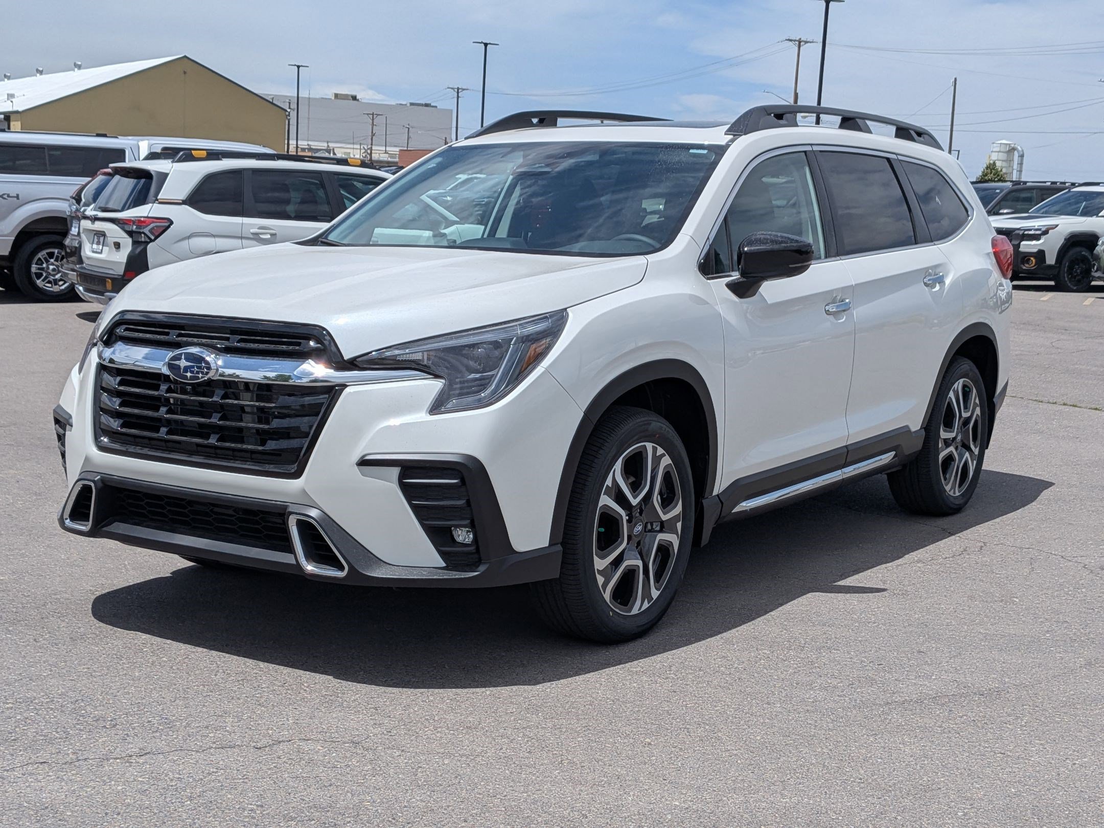 New 2026 CRYSTAL WHITE PEARL Subaru Touring 7-Passenger image 8