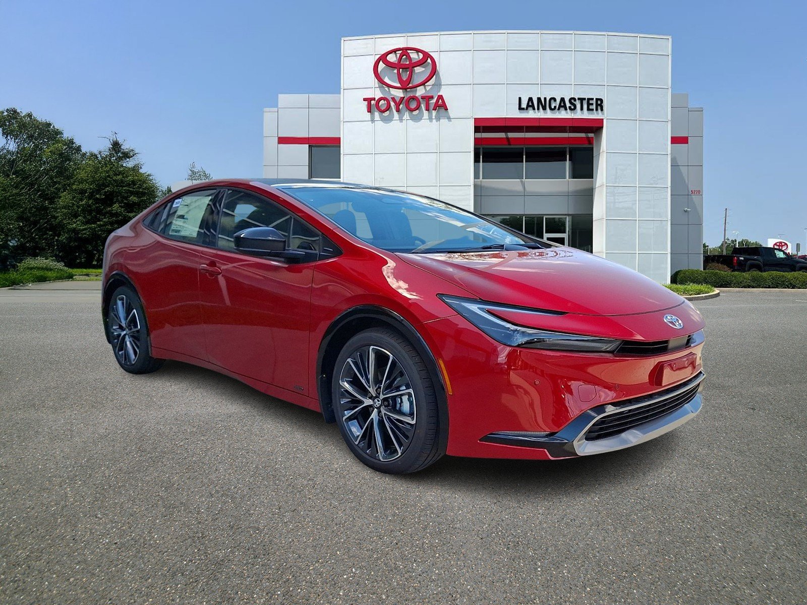 2027 Toyota Prius  XLE AWD