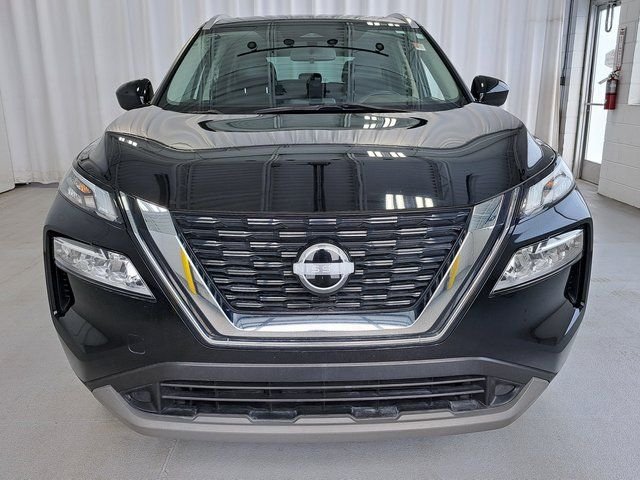 Used 2023 Black Nissan SV image 3