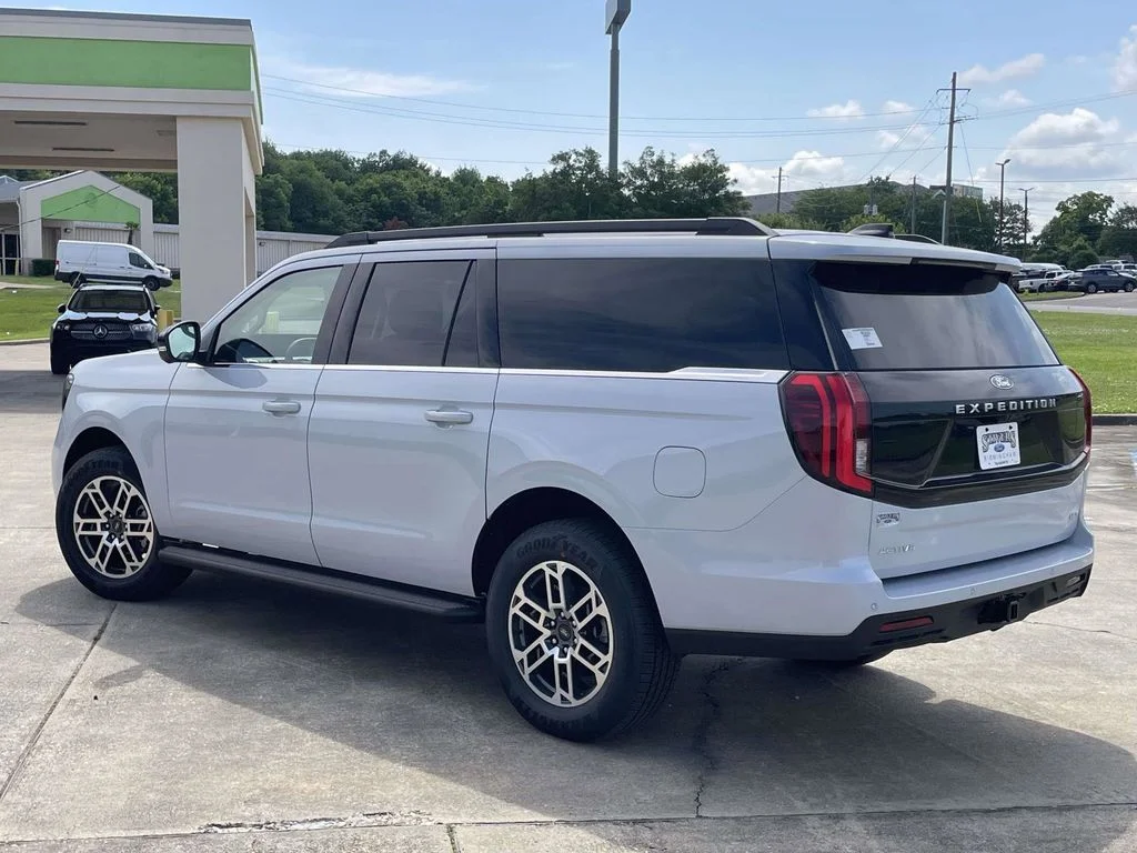 New 2026 Silver Ford Active image 5