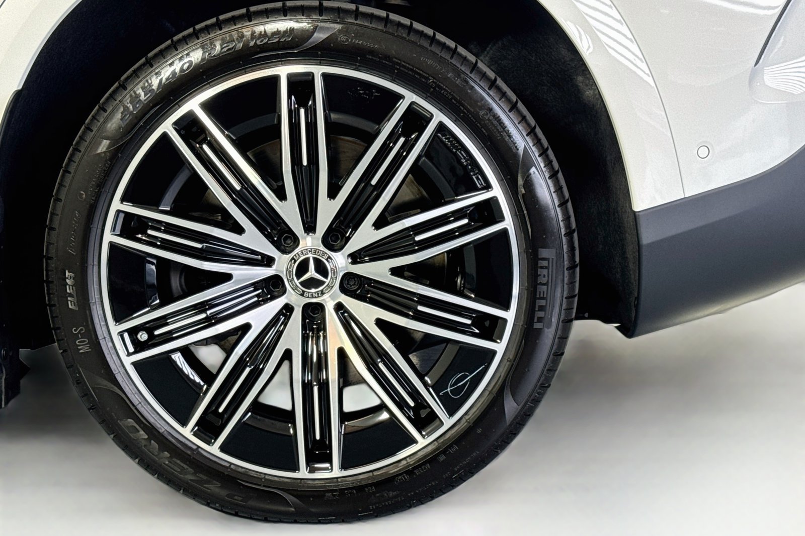 New 2027 Polar White Mercedes-Benz EQE 320+ image 28