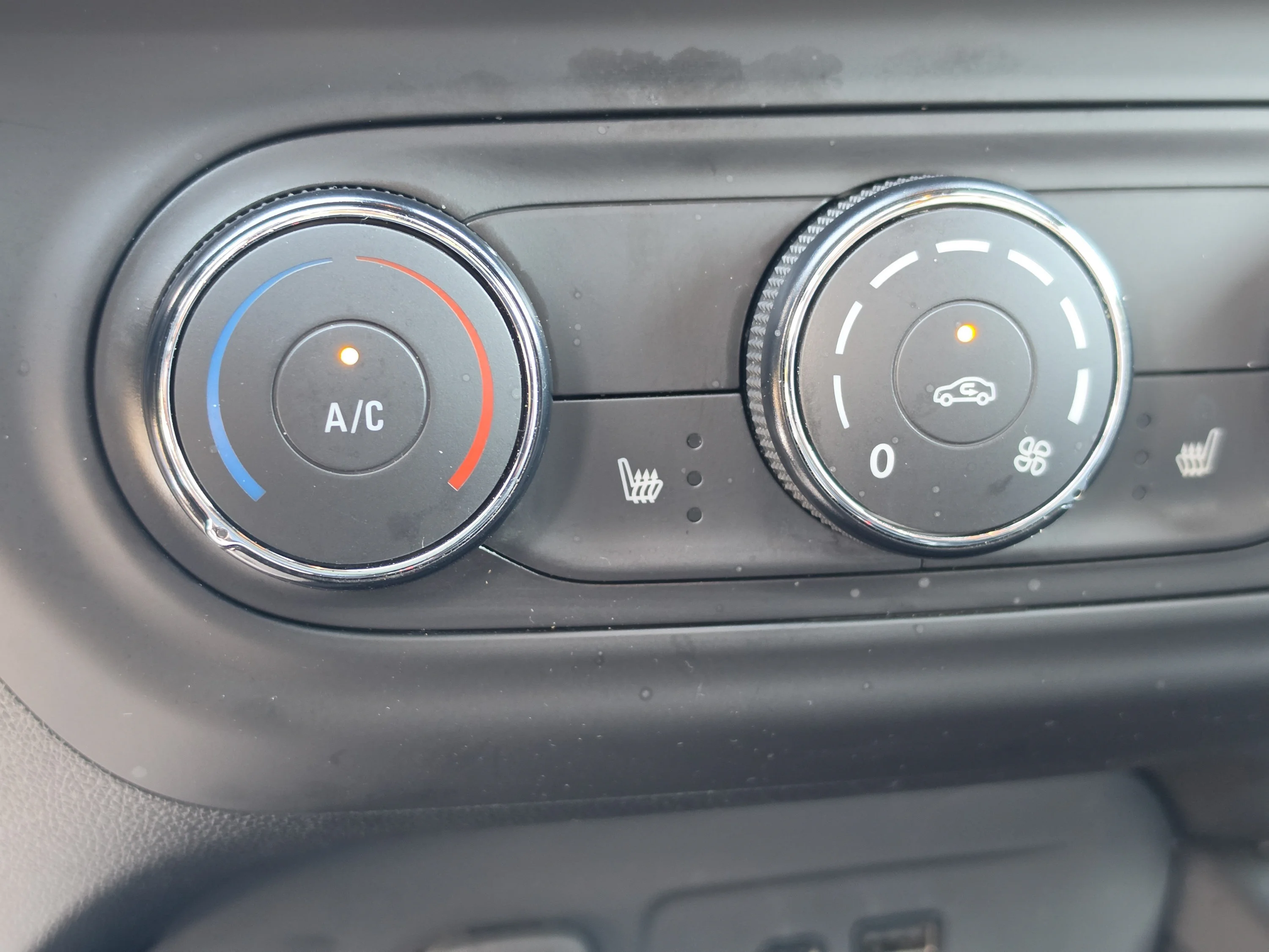 Used 2024 Fountain Blue Chevrolet 1RS image 29