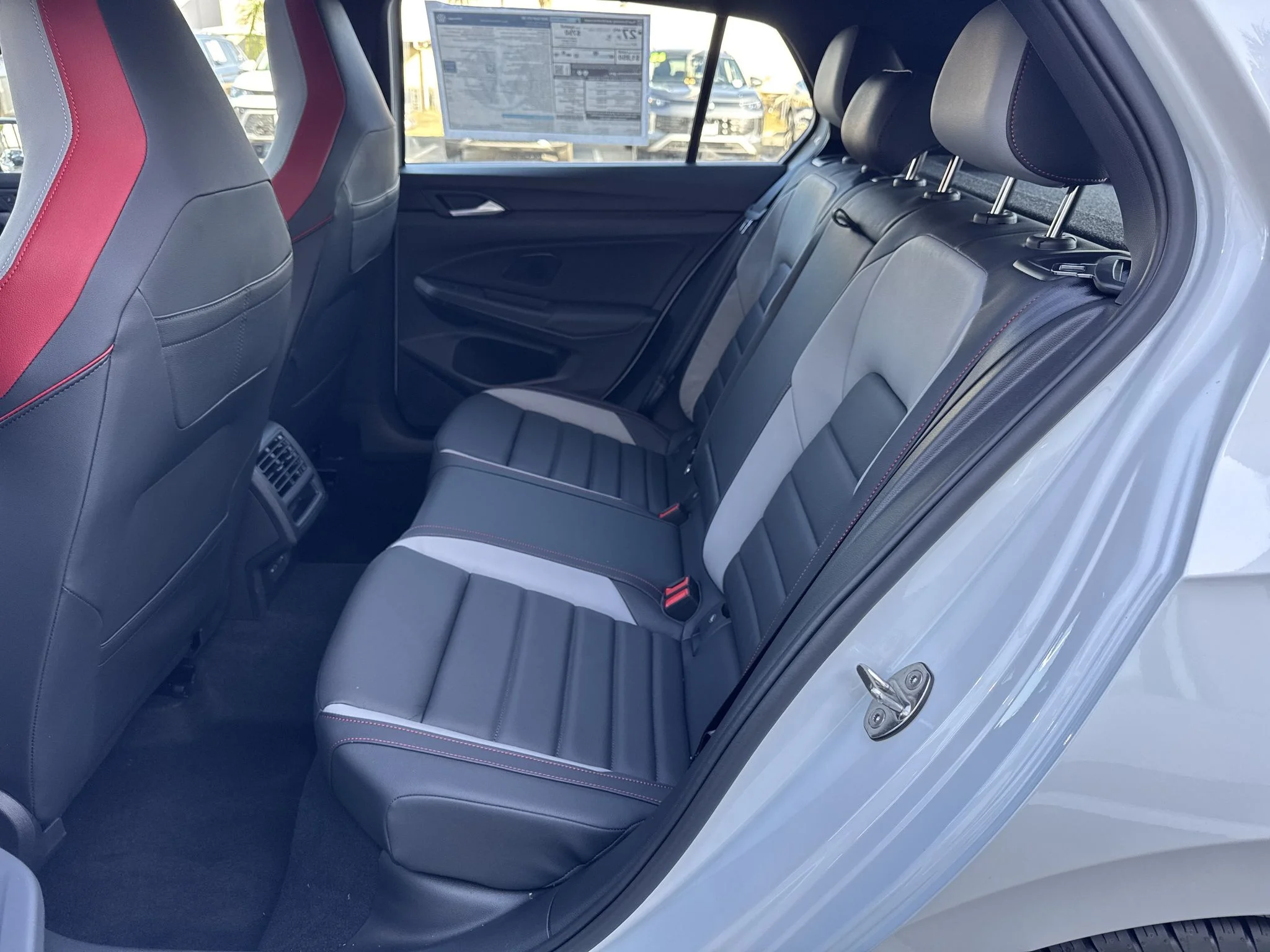 New 2026 Opal White Pearl Volkswagen SE image 31