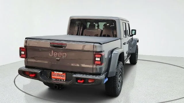New 2027 Granite Crystal Metallic Clearcoat Jeep Rubicon X image 10