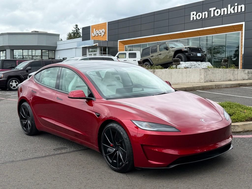 Used 2025 Tesla Model 3 Performance with VIN 5YJ3E1ET6SF038439 for sale in Milwaukie, OR